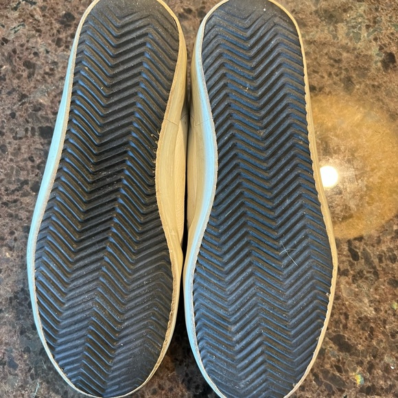 Golden Goose Sneakers - Picture 5 of 5